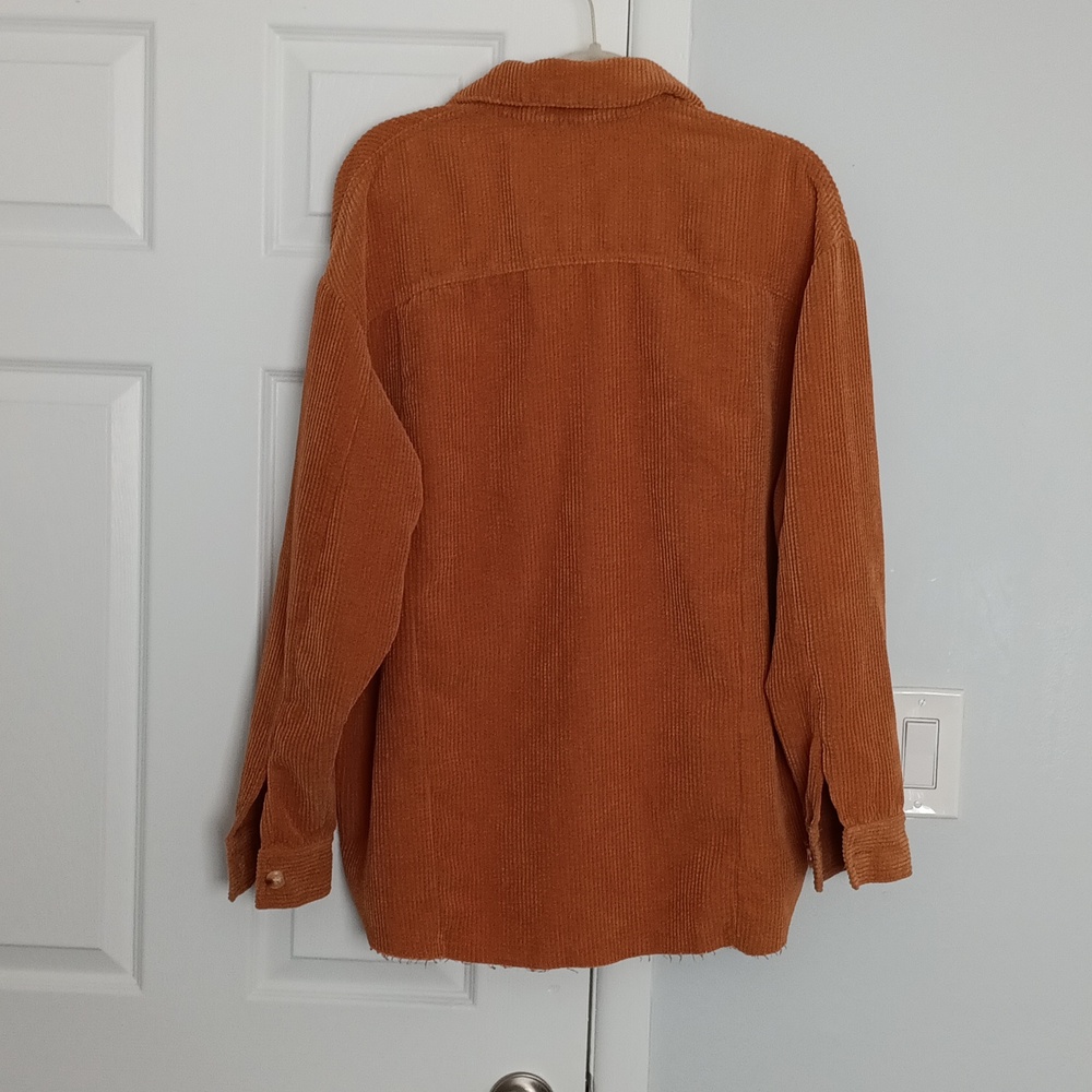 3/$15 Urban Daisy oversized Rustish Corduroy Button-Up Shacket - Picture 3 of 3